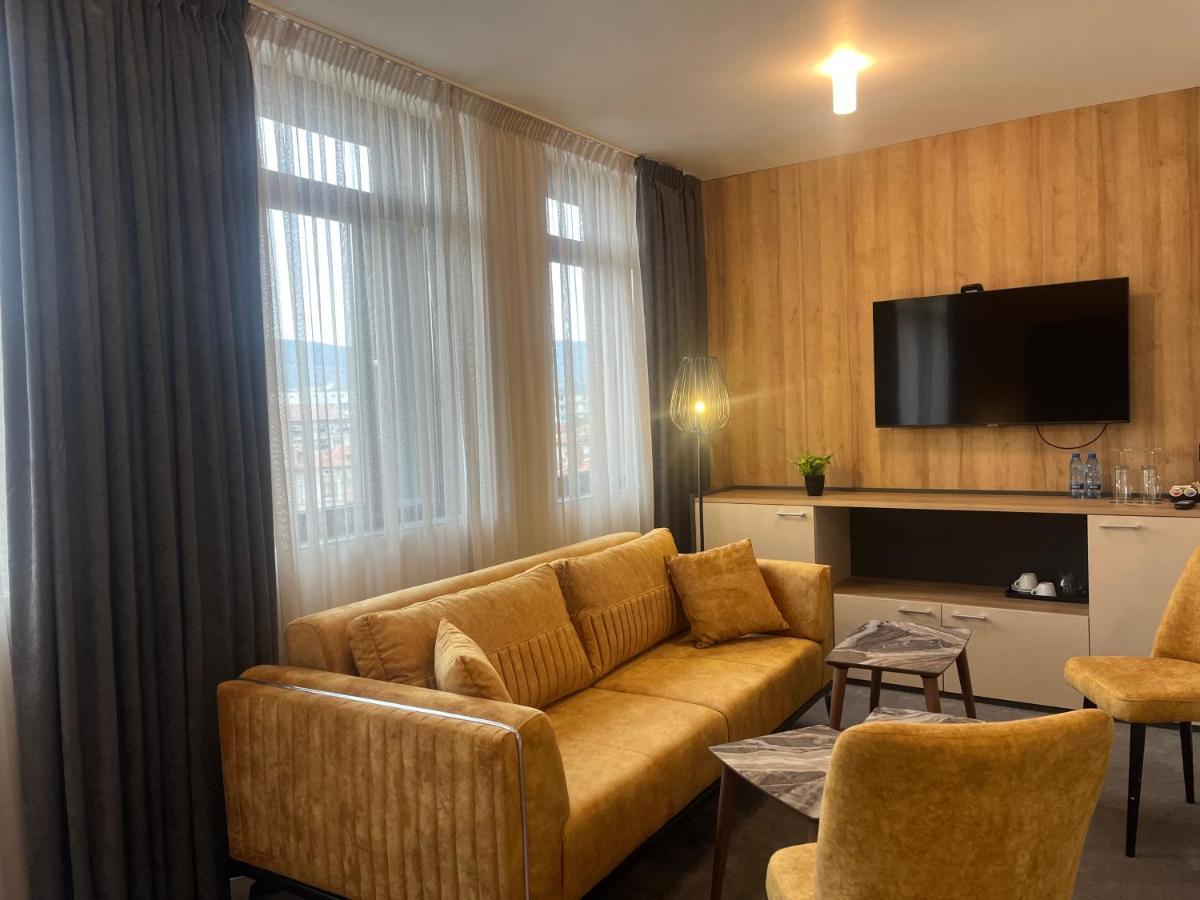 Hotel Niks Sevlievo Dış mekan fotoğraf