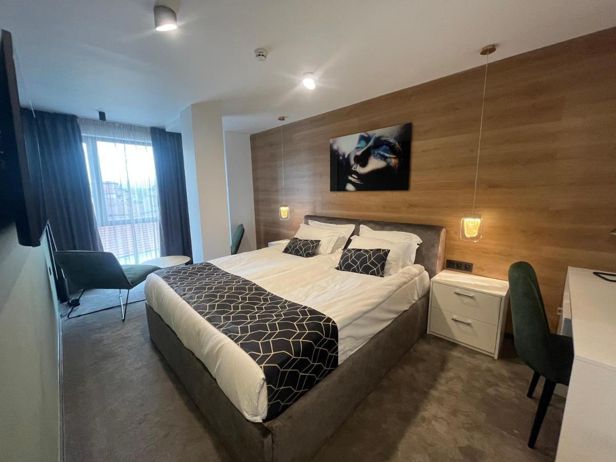 Hotel Niks Sevlievo Dış mekan fotoğraf