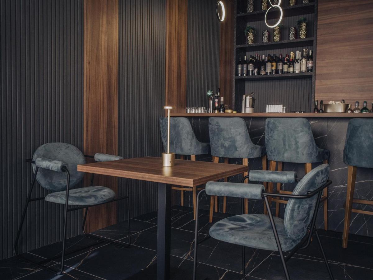 Hotel Niks Sevlievo Dış mekan fotoğraf
